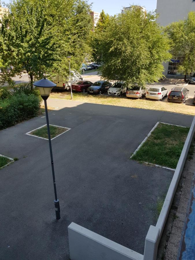 Apartman Blok Lägenhet Belgrad Exteriör bild